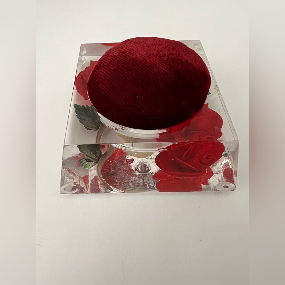 Vintage Bircraft Huntington Ind Pin Cushion Lucite Red Rose Hand Carved &Colored